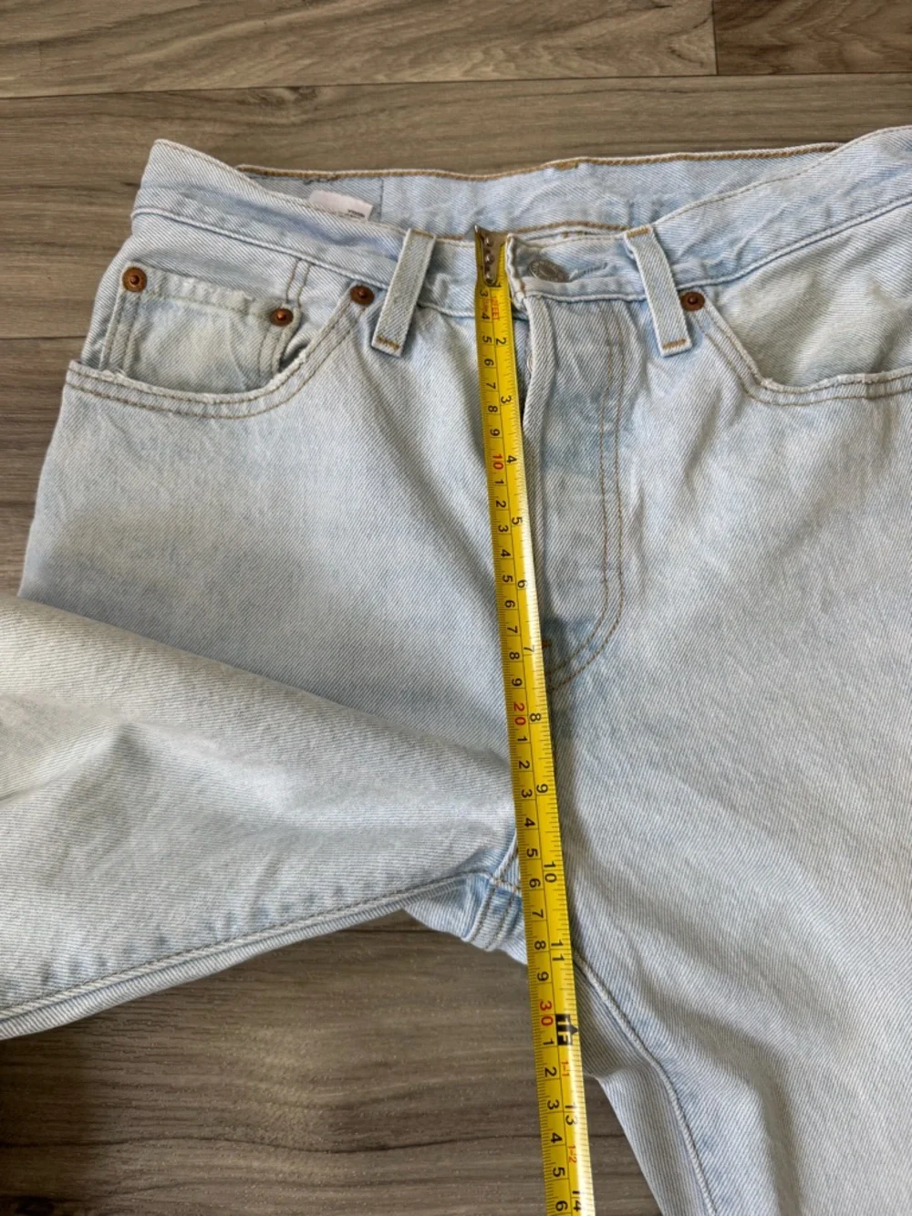 Levi's 501 100% Cotton Jeans Button Fly Light Wash Denim Size 26x30